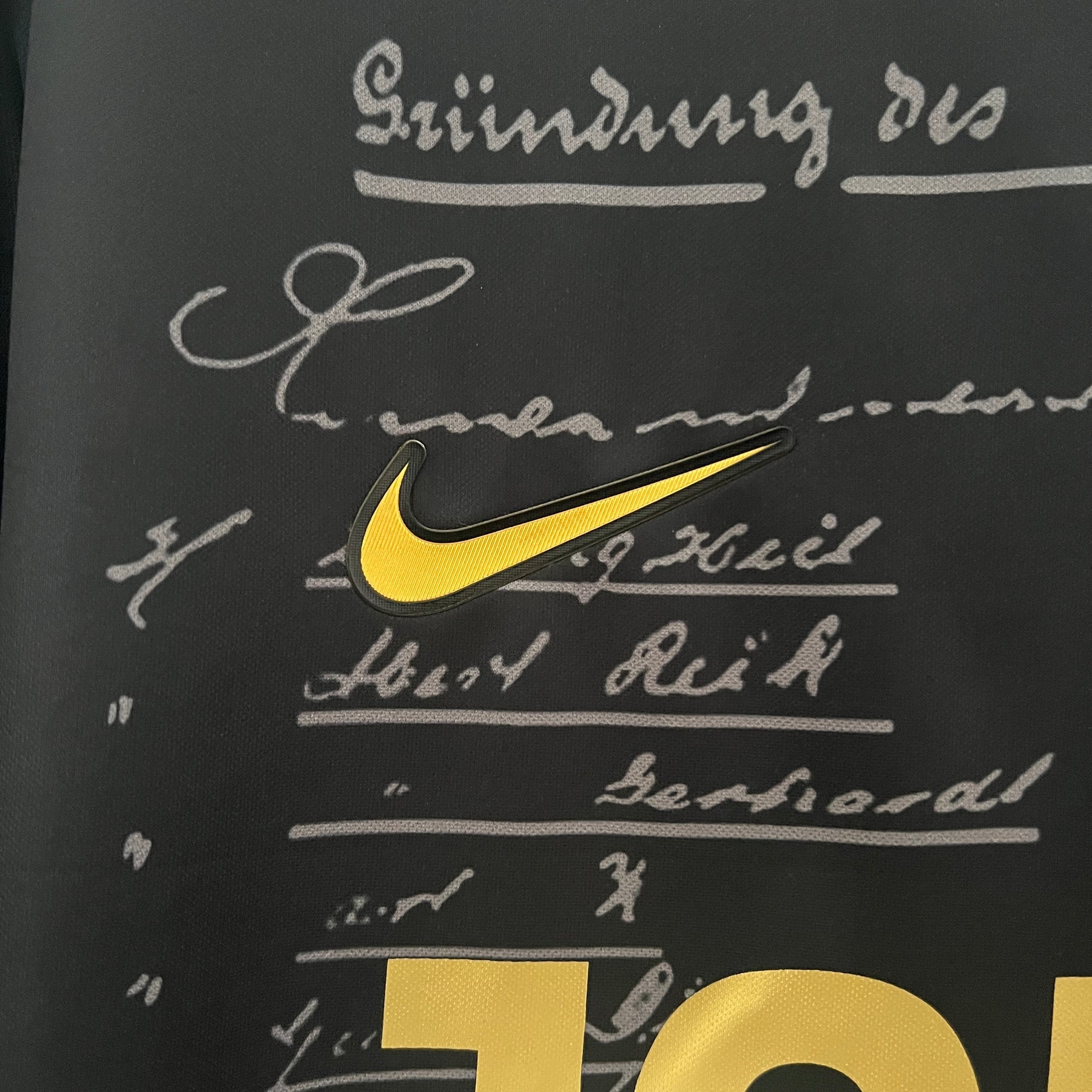Camisa Frankfurt - 2024/25 Edição Especial Versão Torcedor