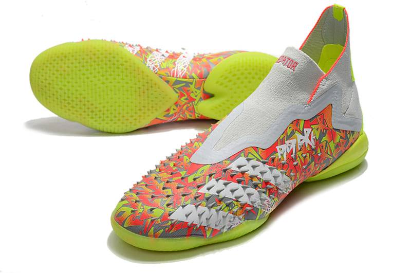 Chuteira Adidas Predator Freak - Futsal