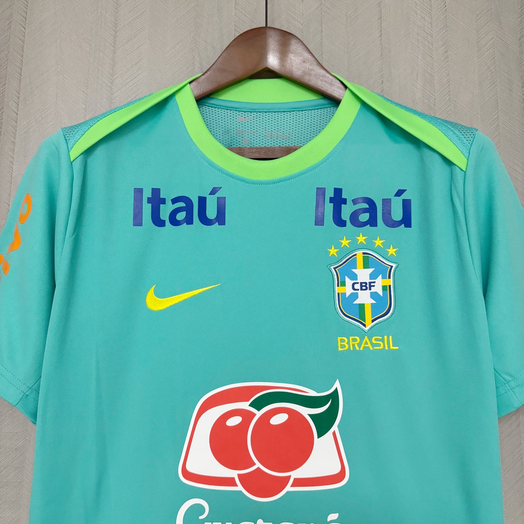 Camisa de Treino Brasil - 2026/27 Versão Torcedor + Patrocínios