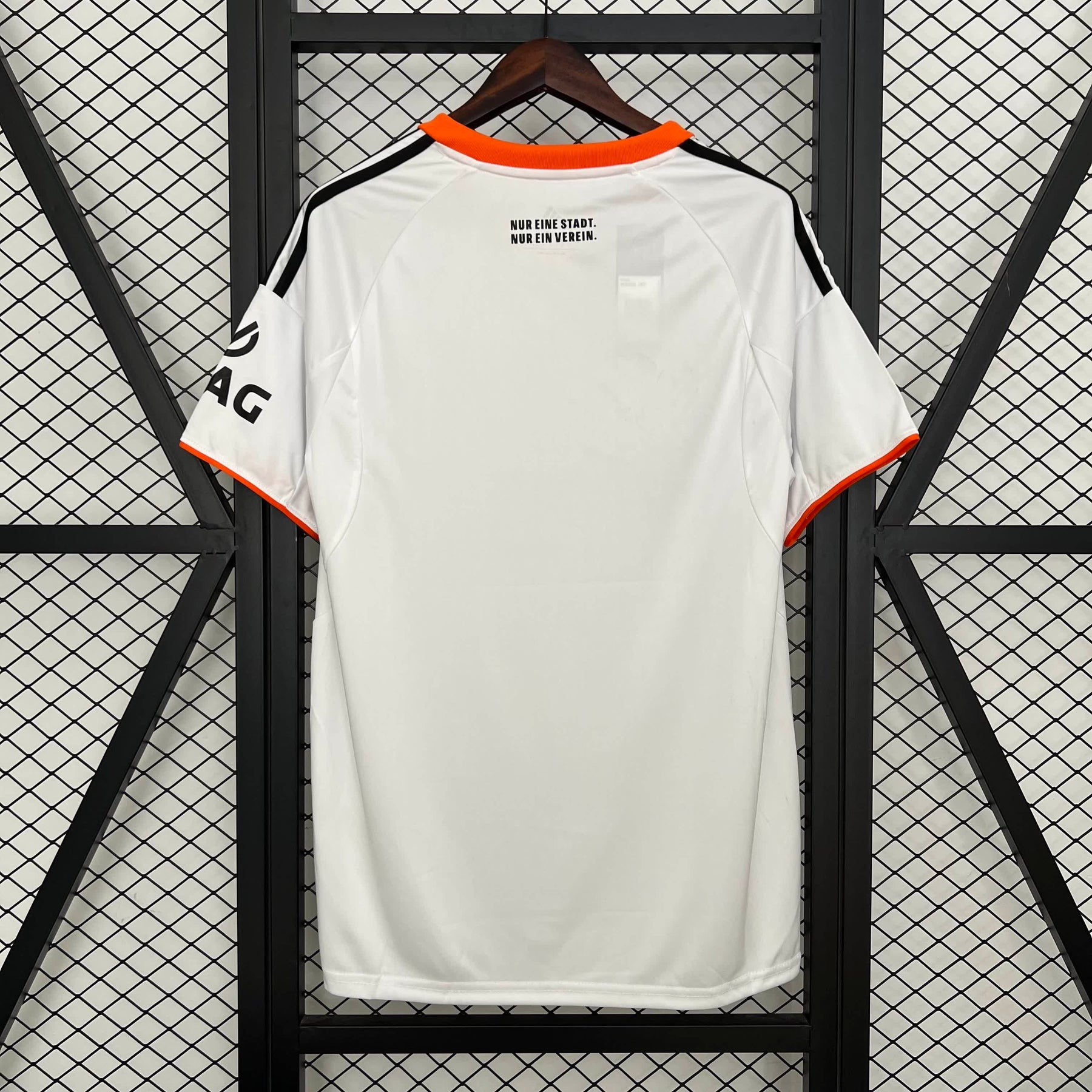 Camisa Frankfurt - 2025/26 Away Versão Torcedor