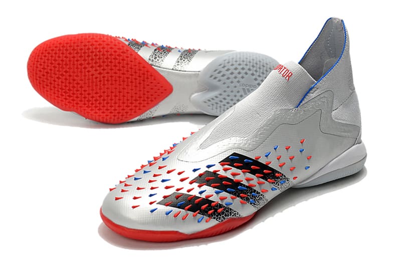 Chuteira Adidas Predator Freak - Futsal