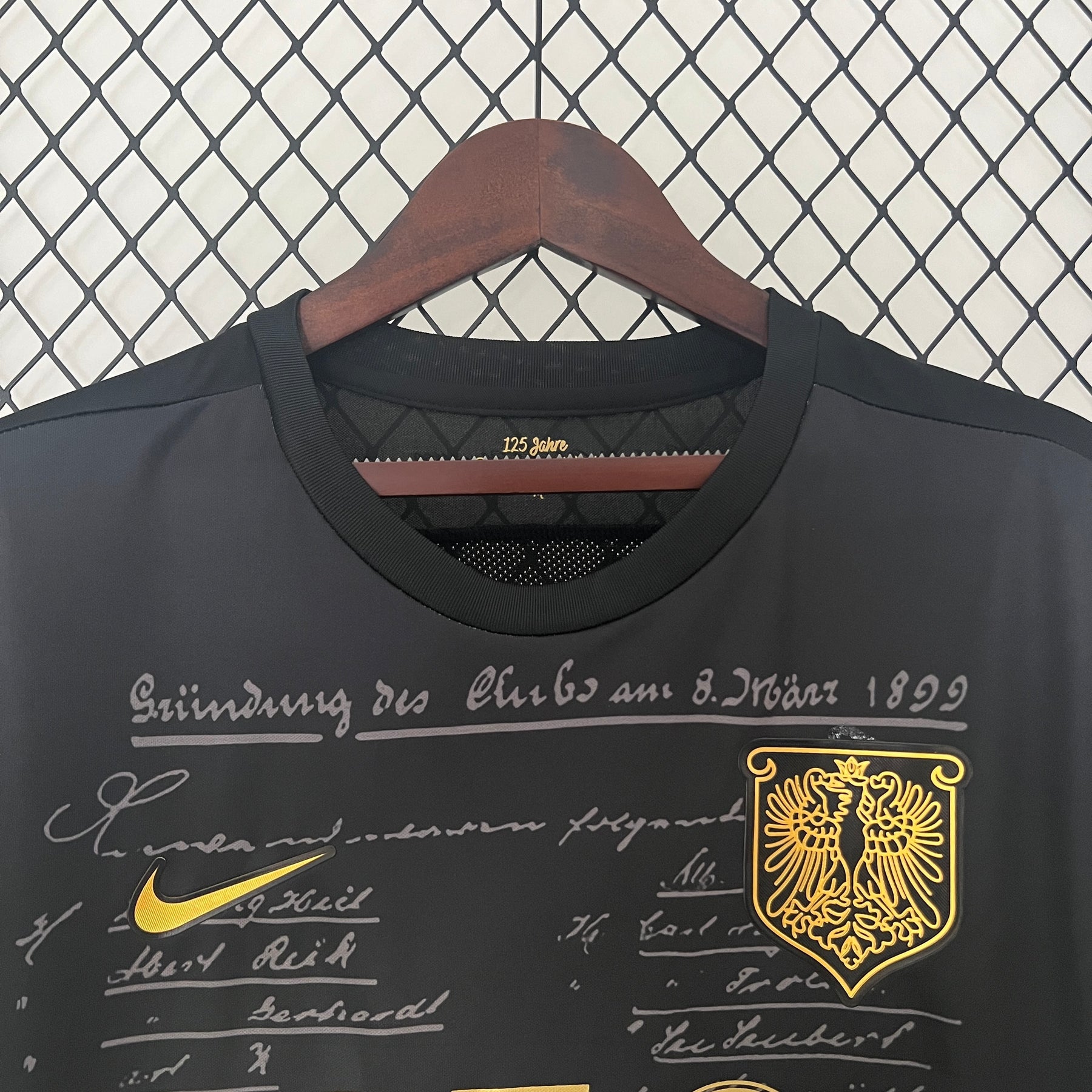 Camisa Frankfurt - 2024/25 Edição Especial Versão Torcedor