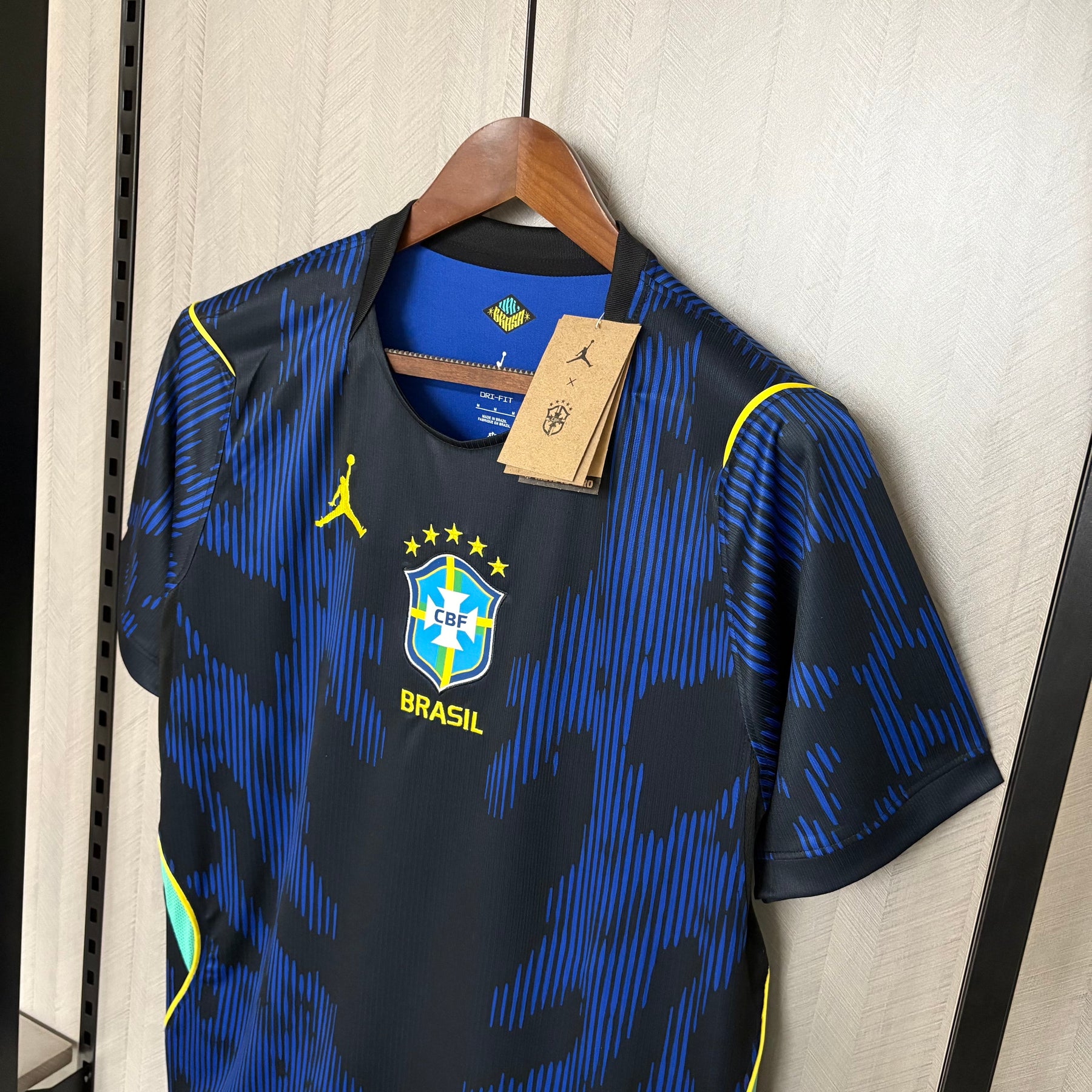 Camisa Brasil - 2026 Away Versão Torcedor
