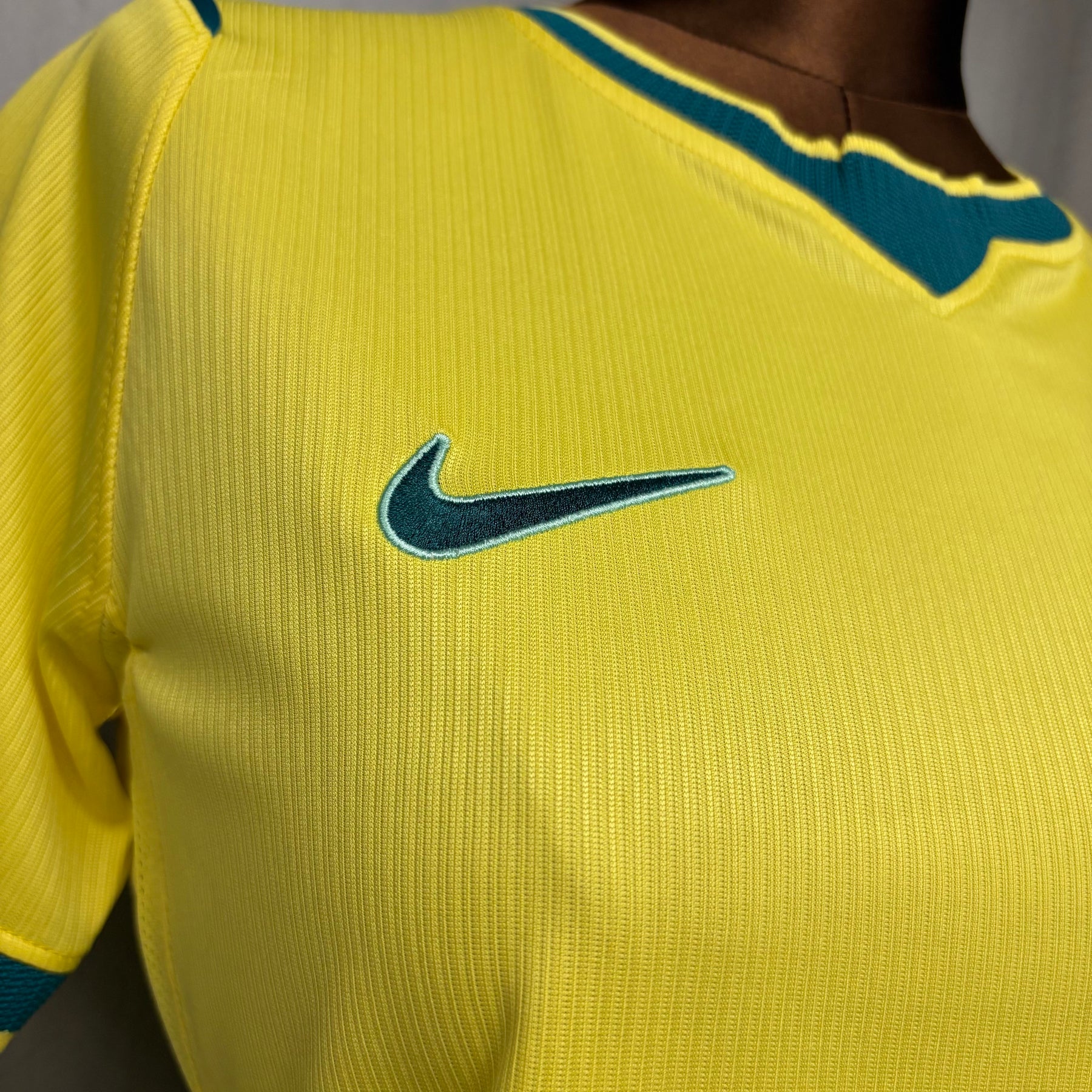 Camisa Brasil - 2026 Home Feminina Versão Torcedor